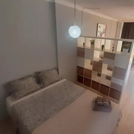 In Puerto De La Cruz, Martianez District, 50 Meters From The Sea *
